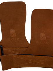 Load image into Gallery viewer, Open Palm Natural Hand Grips | Batak Leather.
